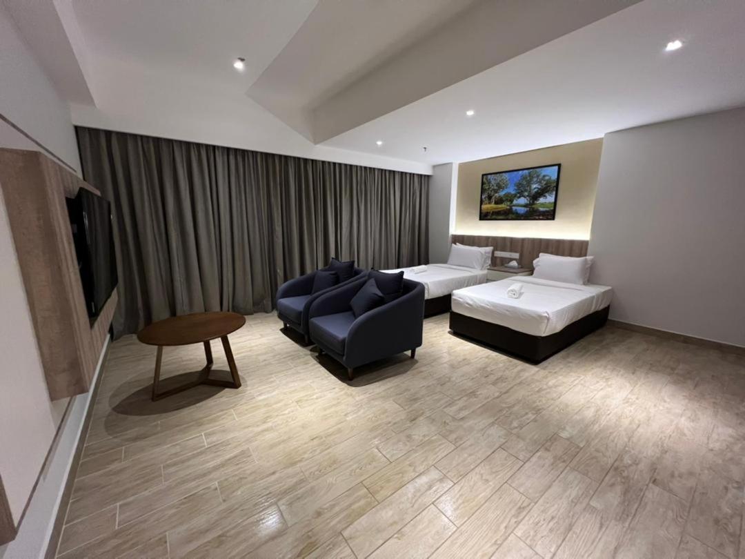 แอมเวอร์ตัน โคฟ กอล์ฟ แอนด์ ไอแลนด์ รีสอร์ต Hotel บันติง ภายนอก รูปภาพ